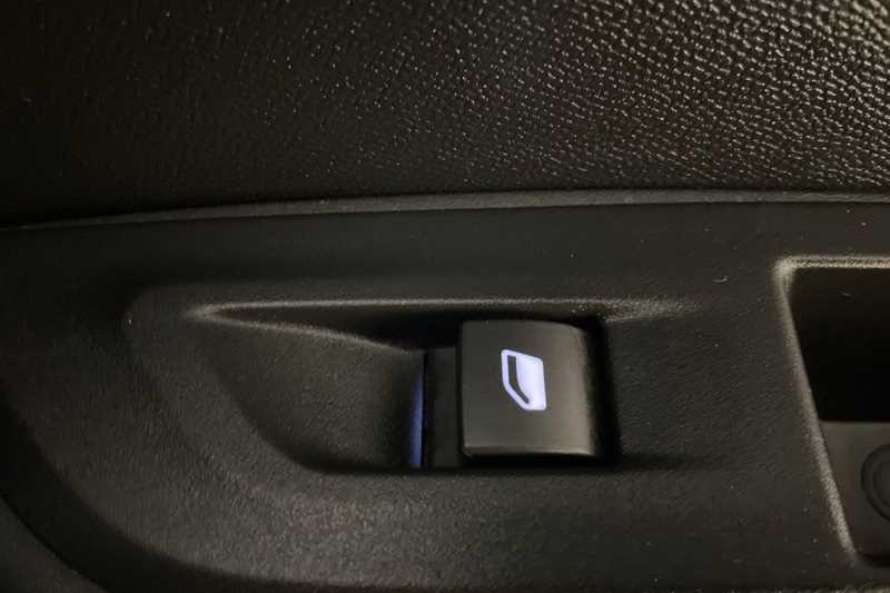 Used Peugeot 2008 2022 for sale - 76475220: Photo 37