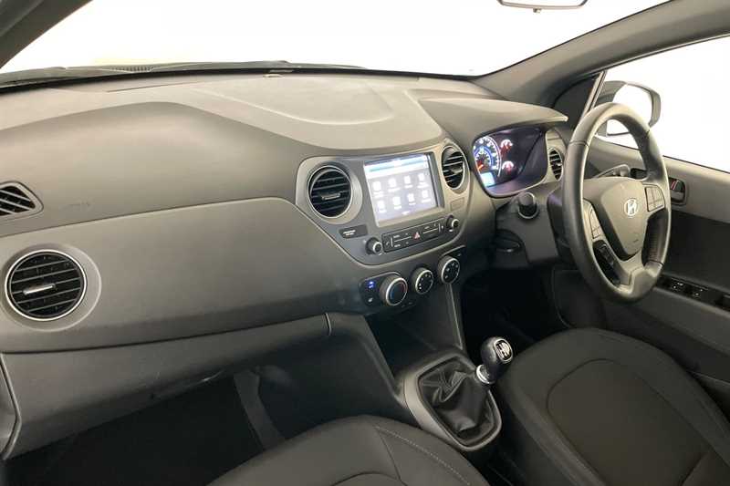 Used Hyundai i10 2018 for sale - 76760836: Photo 10