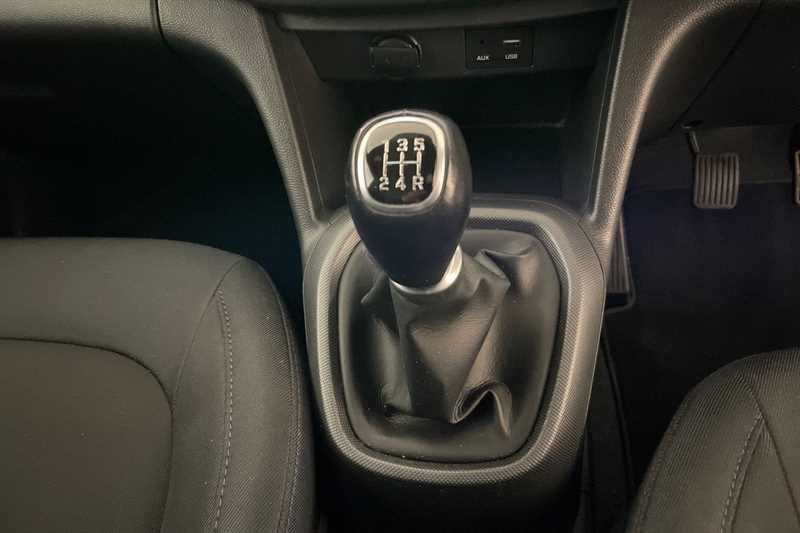 Used Hyundai i10 2018 for sale - 76760836: Photo 17