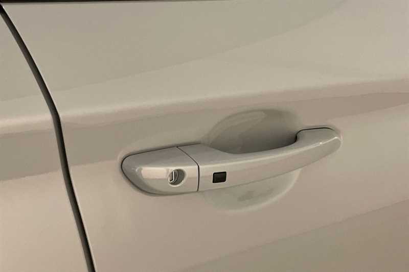 Used Hyundai KONA 2023 for sale - 76400881: Photo 43