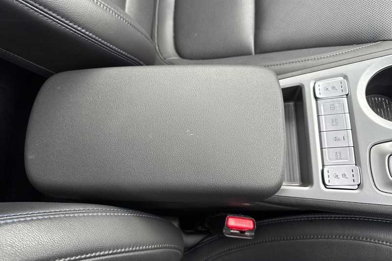 Used Hyundai KONA 2022 for sale - 77841801: Photo 32