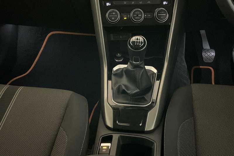 Used Volkswagen T-Roc 2021 for sale - 77513300: Photo 17