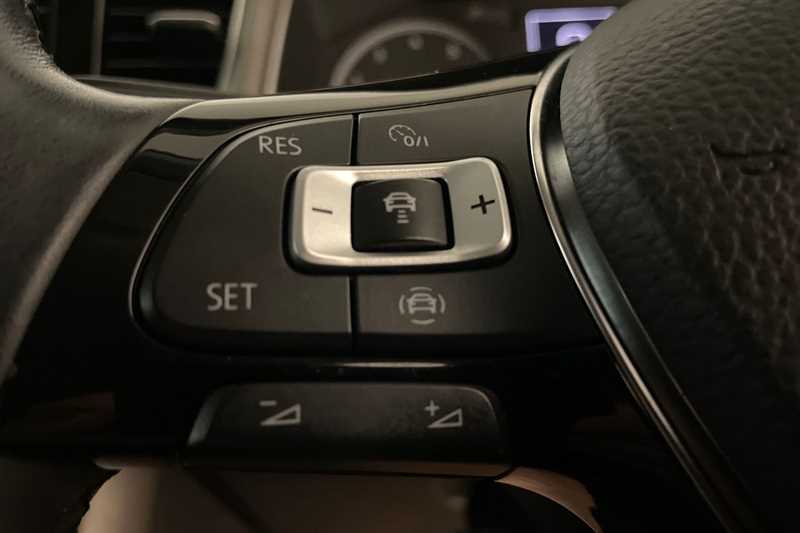 Used Volkswagen T-Roc 2021 for sale - 77513300: Photo 21