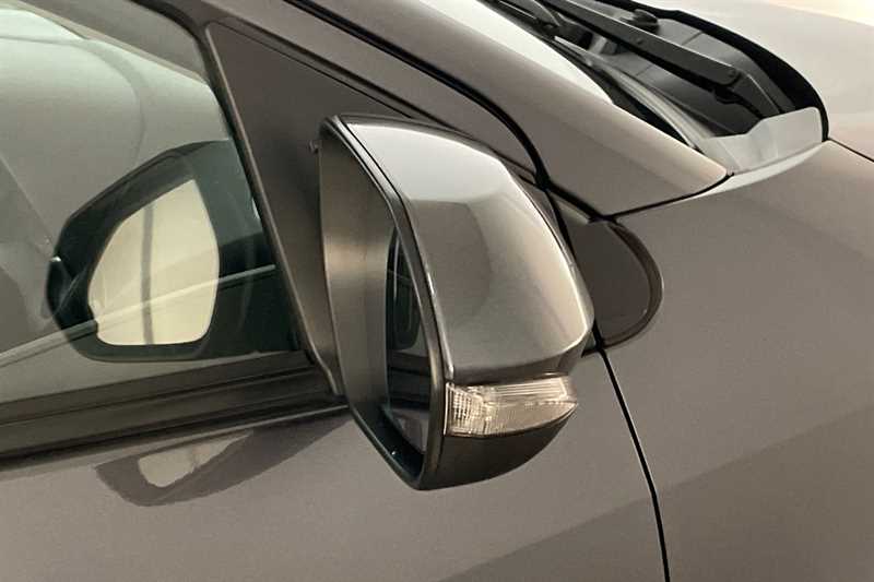 Used Toyota Yaris 2022 for sale - 77471496: Photo 38