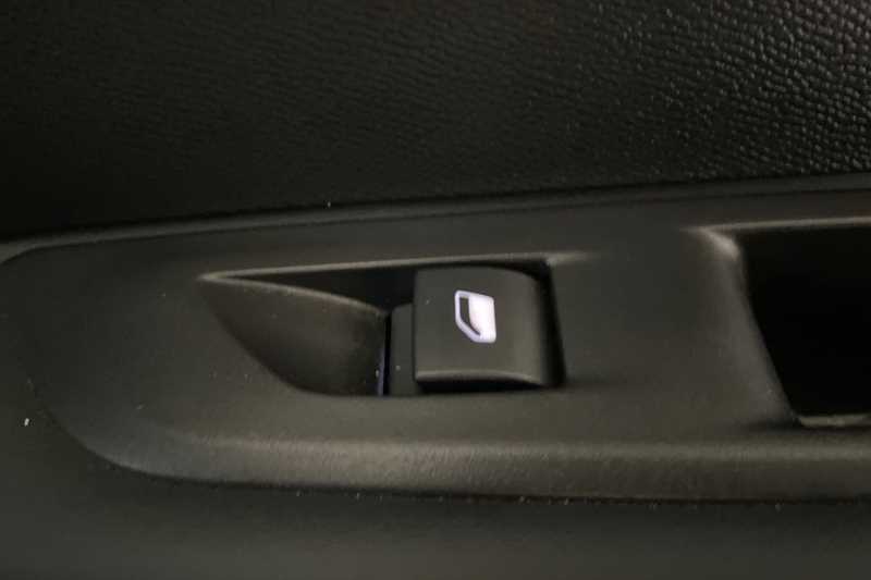 Used Peugeot E-208 2021 for sale - 76447284: Photo 35