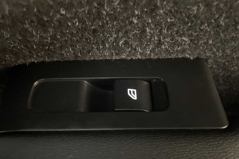 Used Volvo XC40 2020 for sale - 76447242: Photo 37