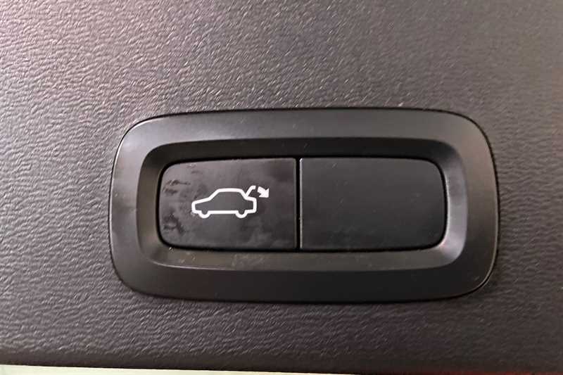 Used Volvo XC40 2020 for sale - 76447242: Photo 38