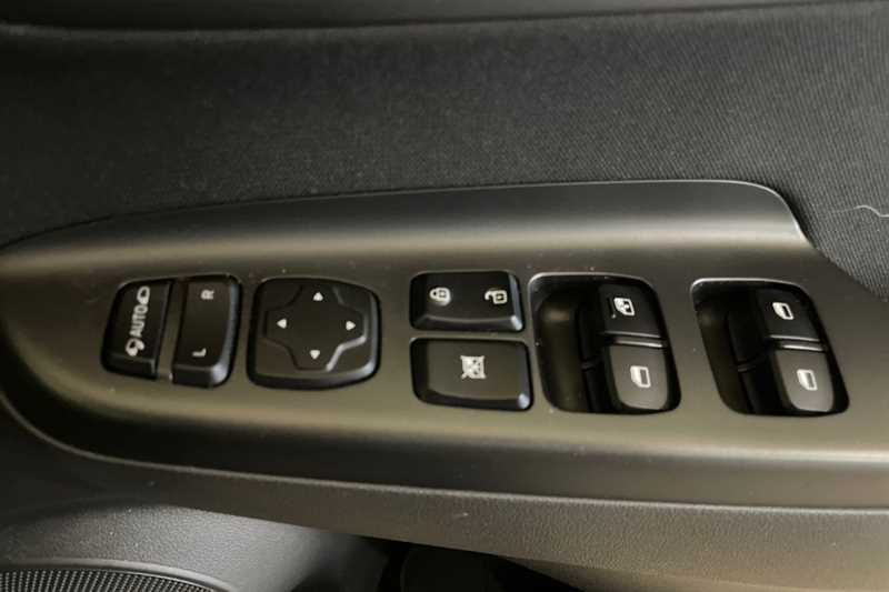 Used Hyundai KONA 2023 for sale - 77771342: Photo 18