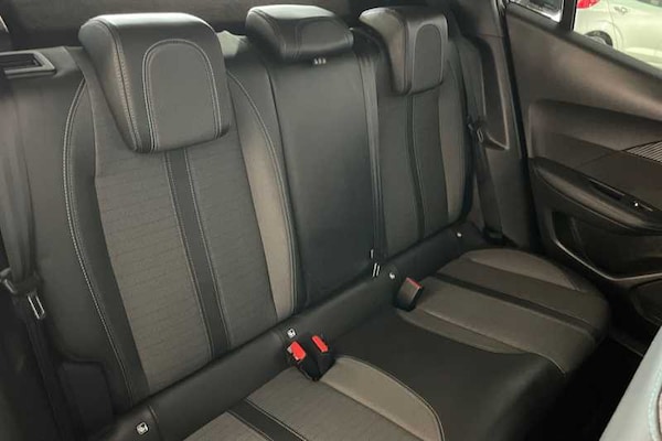 Used Peugeot 2008 2022 for sale - 76044688: Photo 23