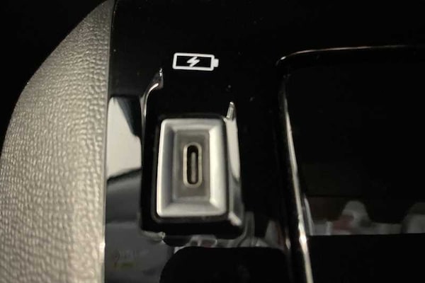 Used Peugeot 2008 2022 for sale - 76044688: Photo 31