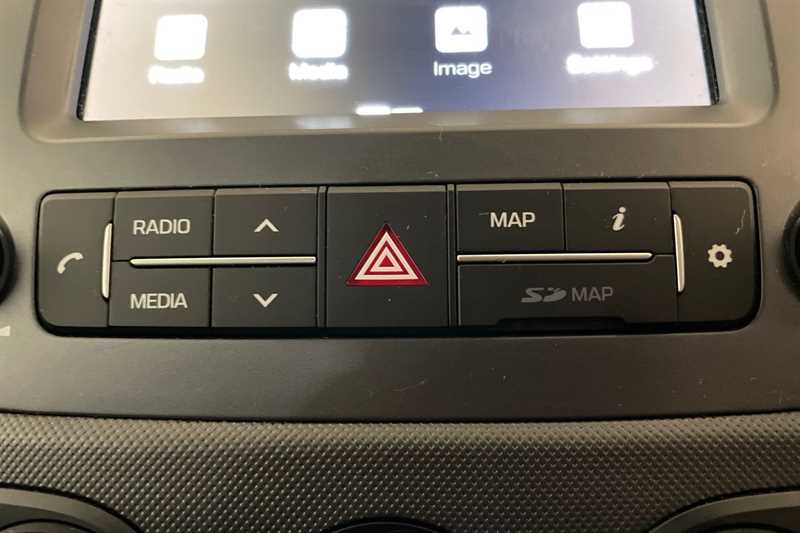 Used Hyundai i10 2018 for sale - 77146426: Photo 28