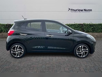 Used Hyundai i10 2024 for sale - 79350700: Photo