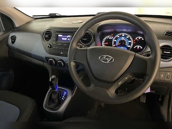 Used Hyundai i10 2015 for sale - 77634817: Photo