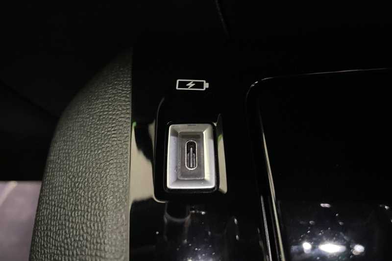 Used Peugeot E-208 2023 for sale - 76169138: Photo 30