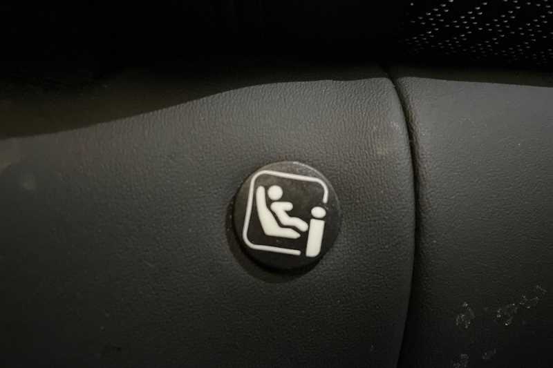 Used Peugeot E-208 2023 for sale - 76169138: Photo 35