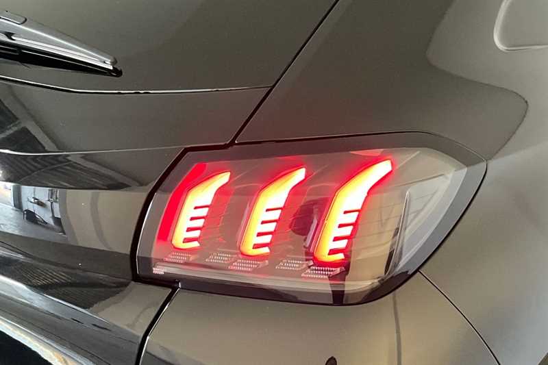 Used Peugeot E-208 2023 for sale - 76169138: Photo 38