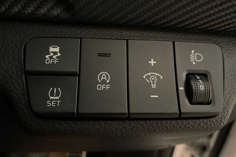 Used Kia Stonic 2023 for sale - 77513788: Photo 27