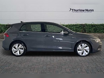Used Volkswagen Golf 2022 for sale - 75302892: Photo