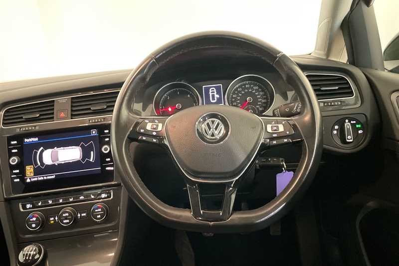 Used Volkswagen Golf 2020 for sale - 76204428: Photo 11