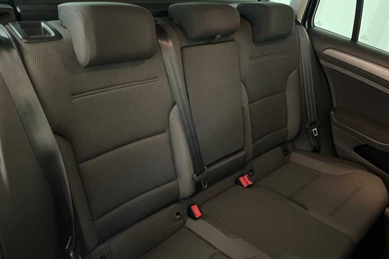 Used Volkswagen Golf 2020 for sale - 76204428: Photo 23