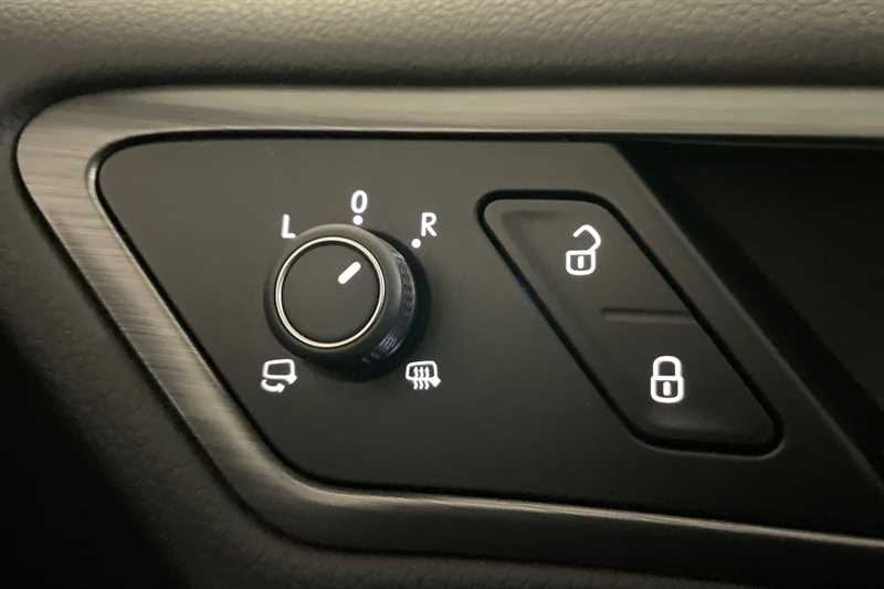 Used Volkswagen Golf 2020 for sale - 76204428: Photo 31