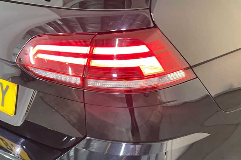 Used Volkswagen Golf 2020 for sale - 76204428: Photo 37