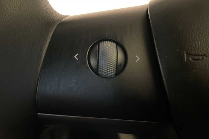 Used Tesla Model 3 2021 for sale - 77146855: Photo 21