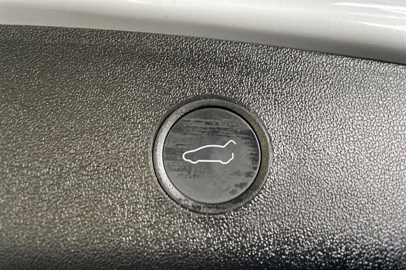 Used Tesla Model 3 2021 for sale - 77146855: Photo 38