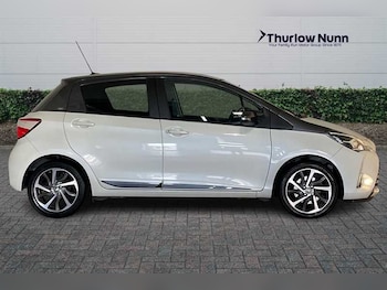 Used Toyota Yaris 2019 for sale - 75742979: Photo