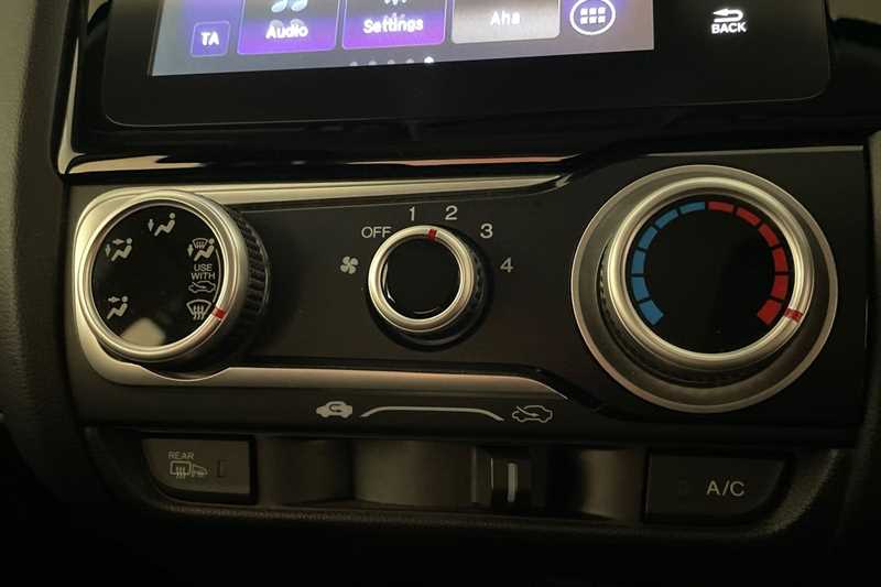 Used Honda Jazz 2020 for sale - 77333327: Photo 17