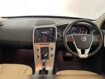 Used Volvo XC60 2017 for sale - 78059842: Photo