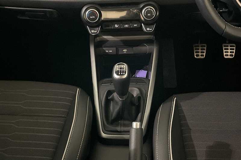 Used Kia Stonic 2023 for sale - 77471488: Photo 16