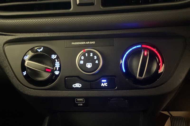 Used Hyundai i10 2023 for sale - 77472065: Photo 15