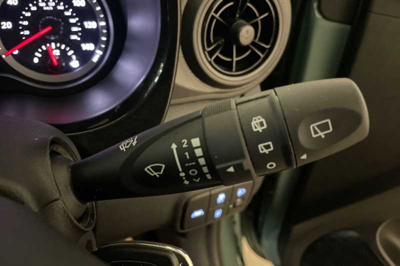 Used Hyundai i10 2023 for sale - 77472065: Photo 25