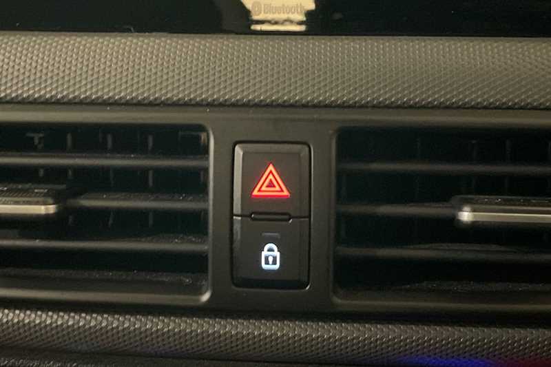 Used Hyundai i10 2023 for sale - 77472065: Photo 30