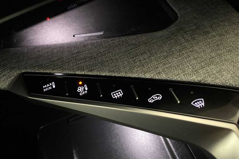 Used Peugeot 3008 2024 for sale - 76400889: Photo 31