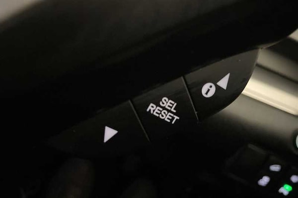 Used Honda CR-V 2015 for sale - 76155125: Photo 27