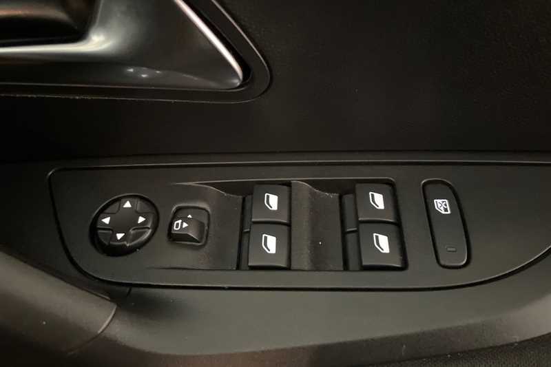 Used Peugeot 2008 2023 for sale - 76191279: Photo 18