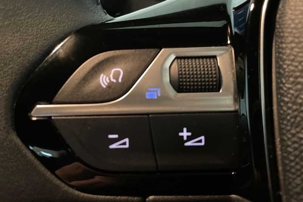 Used Peugeot 2008 2023 for sale - 76191279: Photo 21