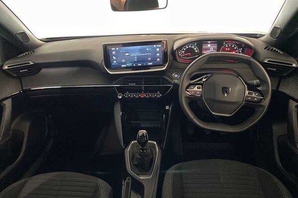 Used Peugeot 2008 2023 for sale - 76191279: Photo 2