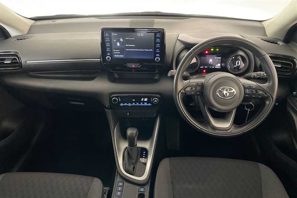 Used Toyota Yaris 2022 for sale - 76229606: Photo 12