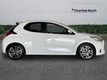 Used Toyota Yaris 2022 for sale - 76229606: Photo 2