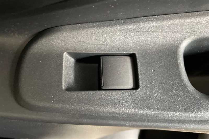 Used Toyota Yaris 2022 for sale - 76229606: Photo 35