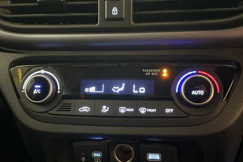 Used Hyundai i10 2023 for sale - 76044568: Photo 15