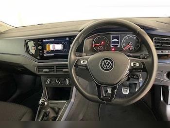 Used Volkswagen Polo 2020 for sale - 76515084: Photo