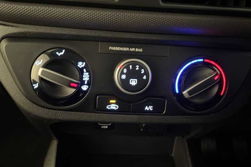 Used Hyundai i10 2020 for sale - 77576678: Photo 15