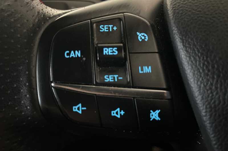 Used Ford Focus 2020 for sale - 75930085: Photo 21