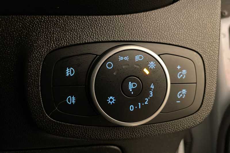 Used Ford Fiesta 2018 for sale - 76705774: Photo 28