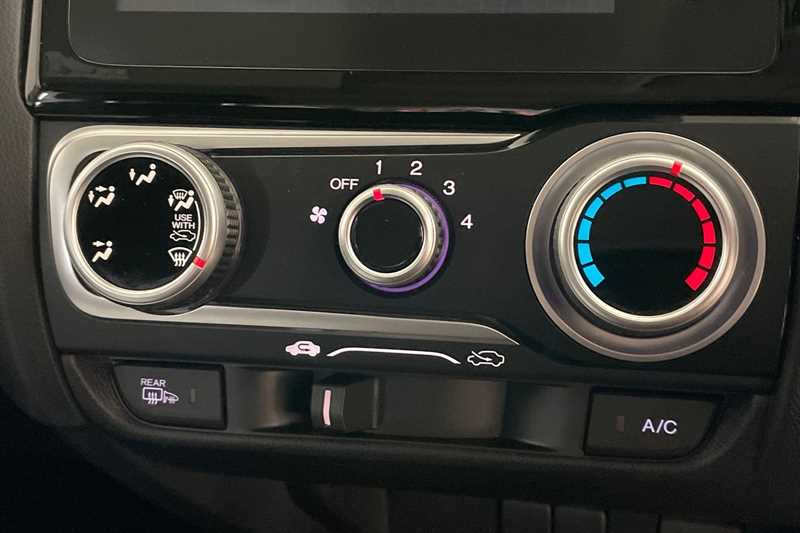 Used Honda Jazz 2019 for sale - 77996752: Photo 15