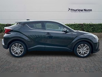 Used Toyota C-HR 2022 for sale - 79363817: Photo